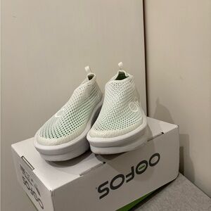 OOFOS Chukka, Womens, White